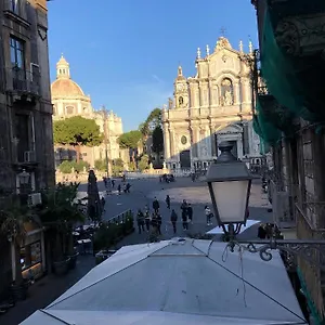 Etnea Home Duomo Aeroporto di Catania Fontana Rossa